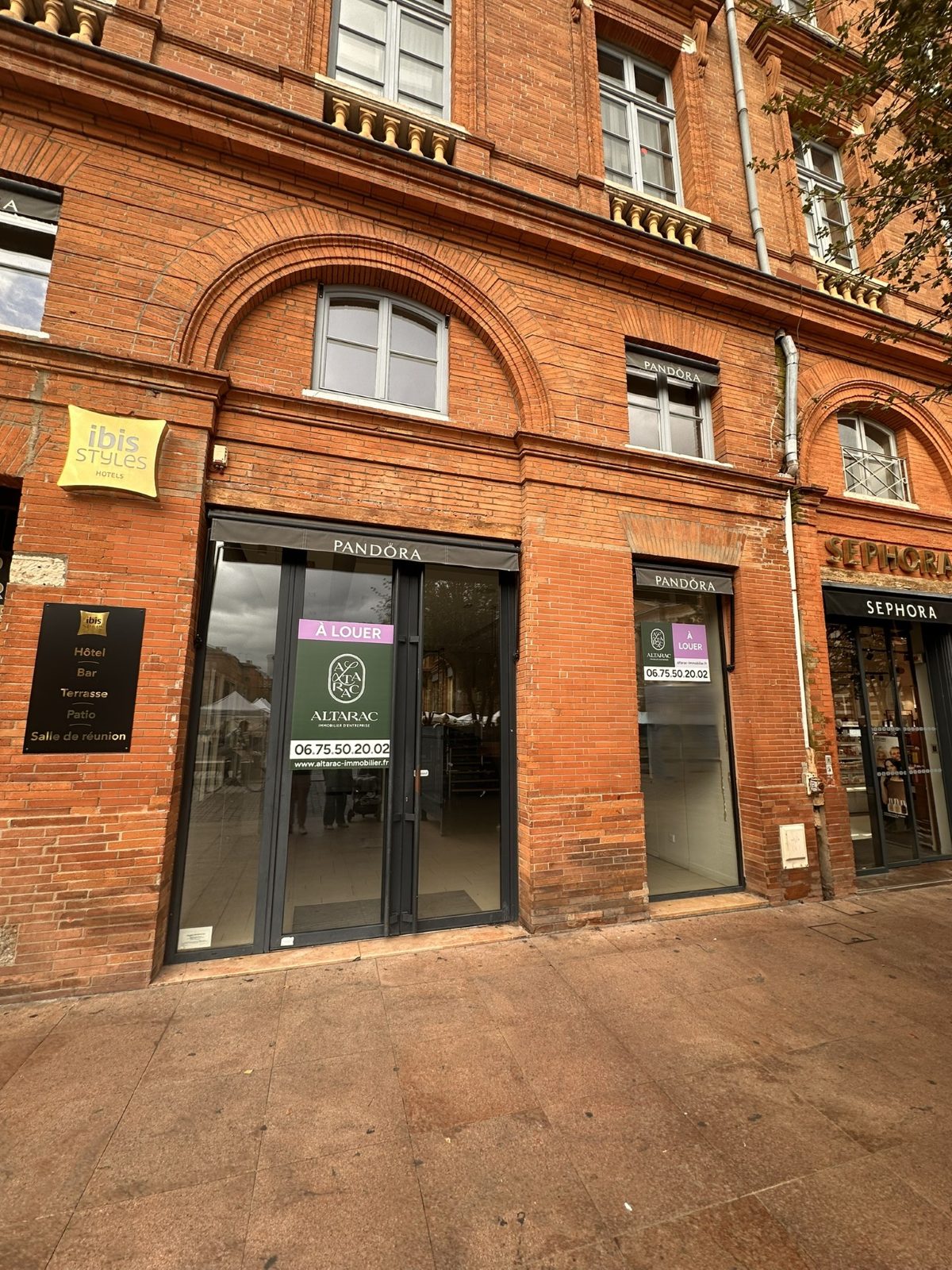 Location - Local Commercial - 20-23 Place du Capitole, Toulouse